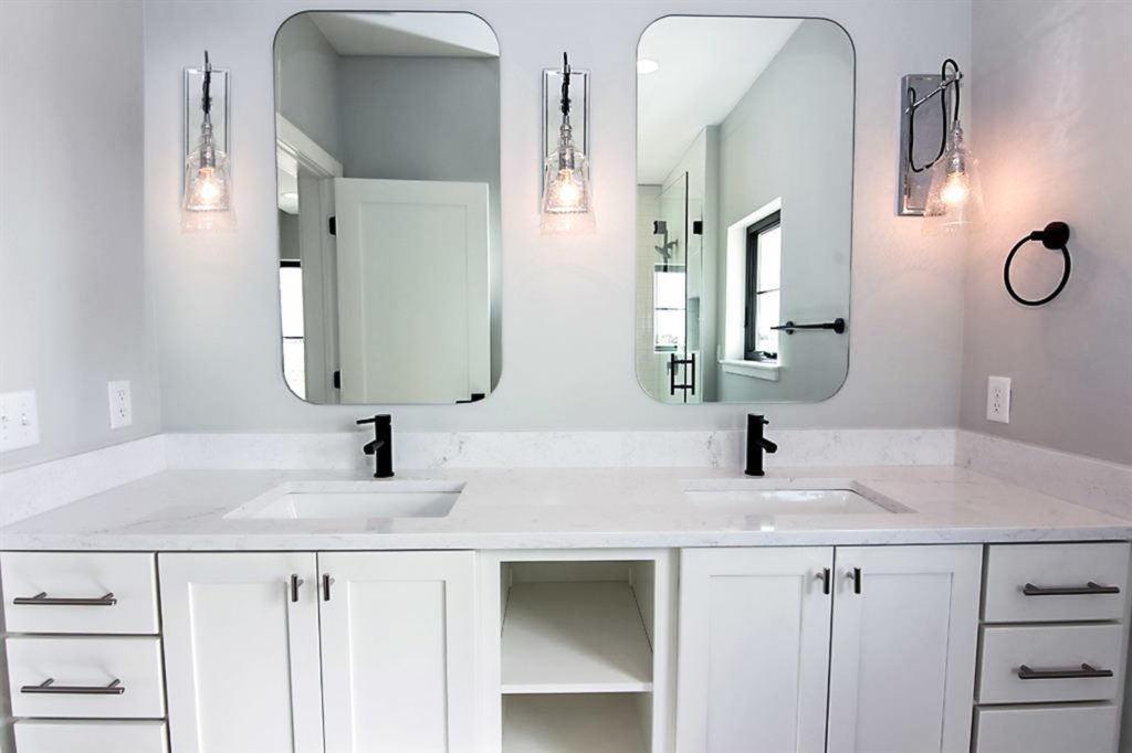 cleaning bozeman bathroom staging | staging your home for a quick sale